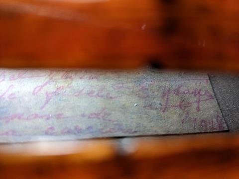 Handwritten label inside the ex-Ysaÿe violin
